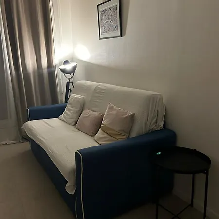 The Olympic In Host Female Guests Only * Paris